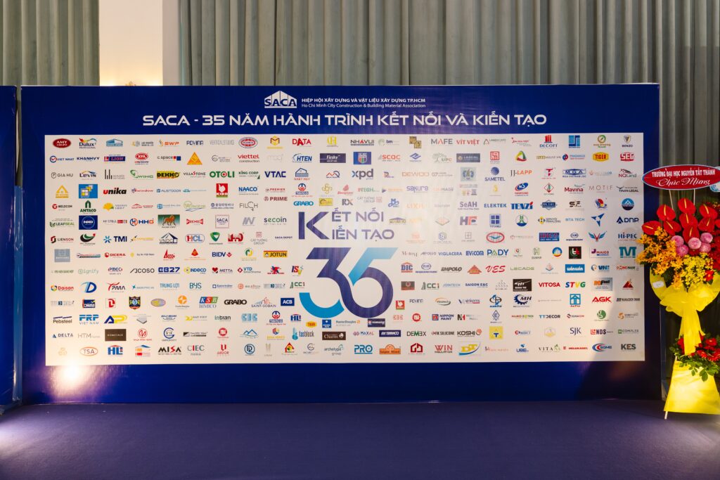 saca 35 năm