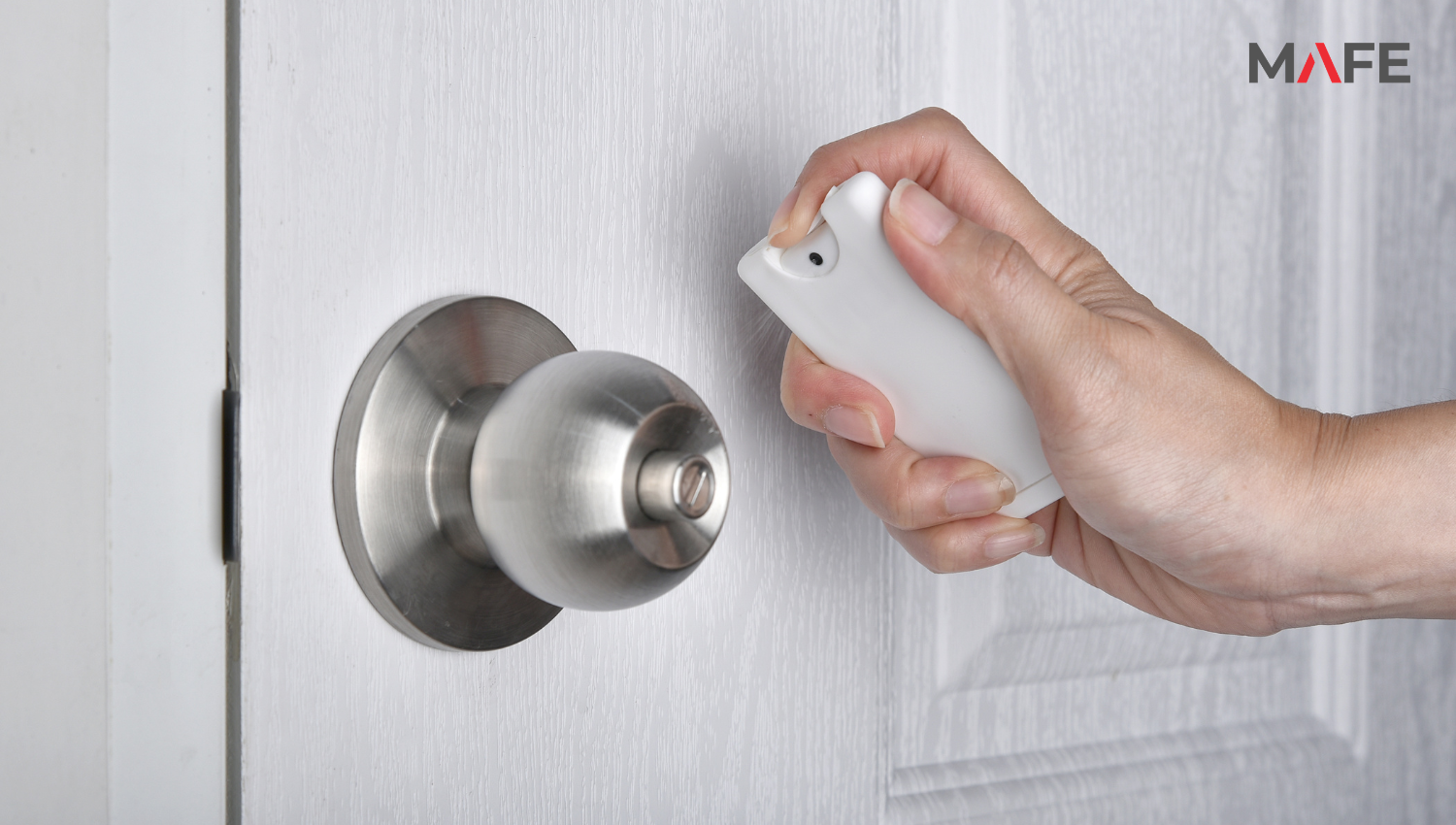 khóa cửa tay nắm tròn